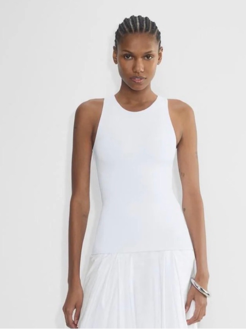 Aritzia Contour 90’s Scoopneck White High-Neck Tank